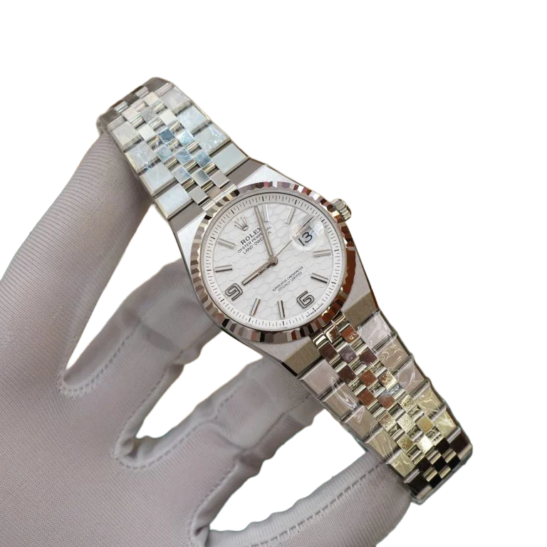 Land-Dweller 36 mm Oystersteel White Gold M127334-0001