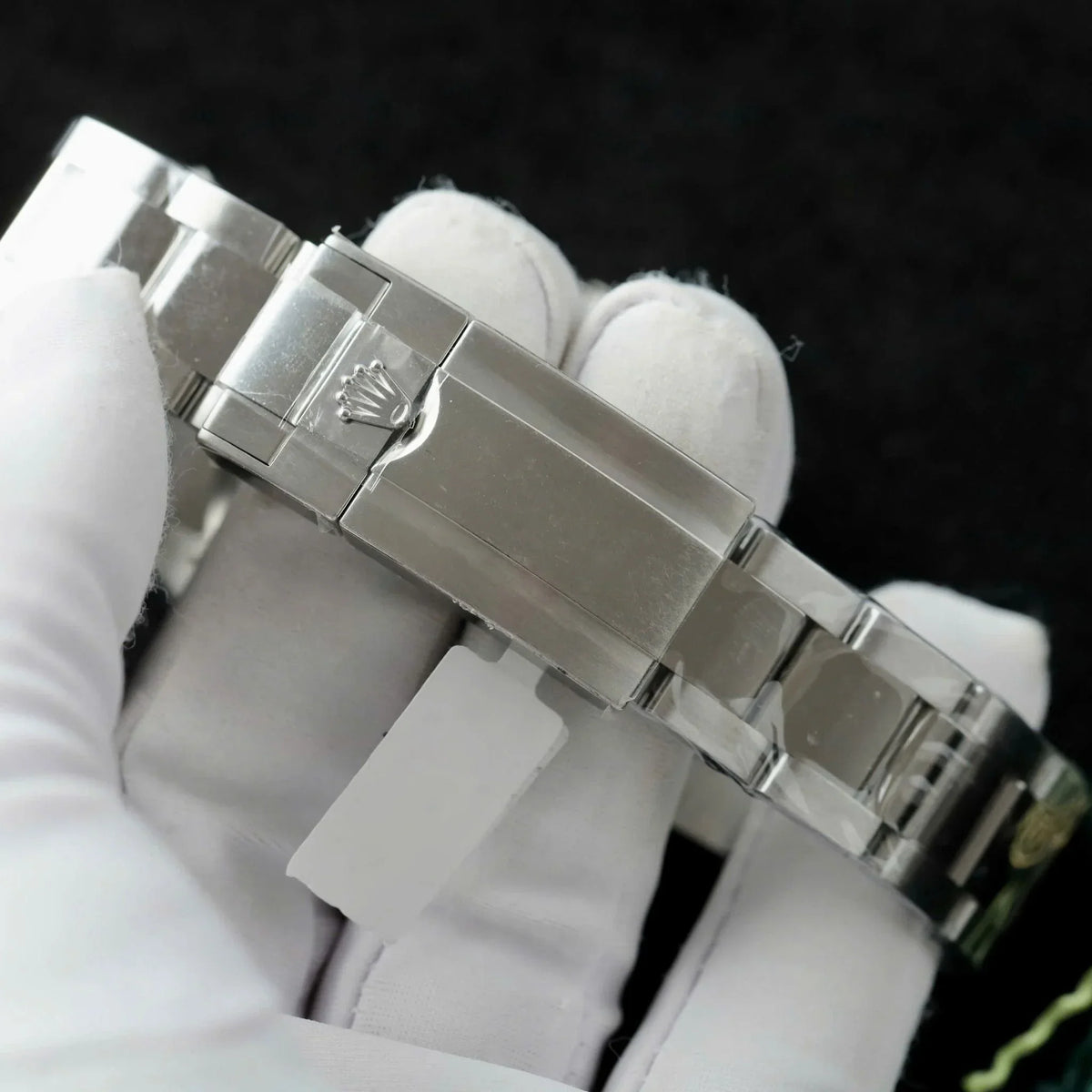 Cosmograph Daytona 40mm White Gold Silver Diamond Dial Diamond Bezel M126539TBR