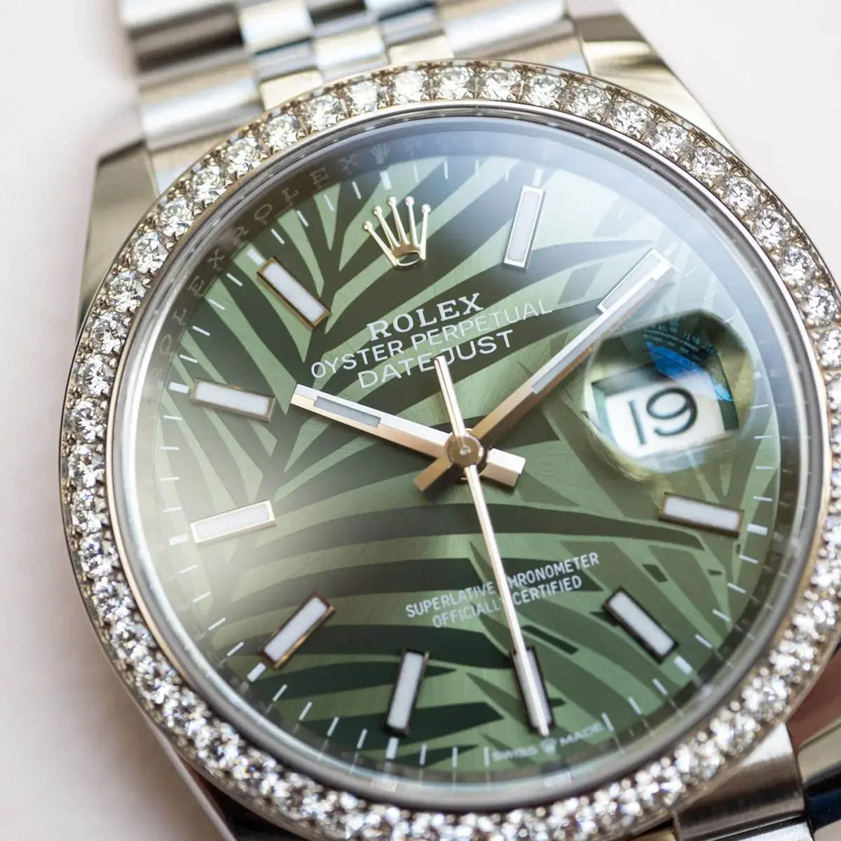 Rolex Datejust 36 M126284RBR-0039 – Olive Green Palm Motif Dial Diamond Bezel