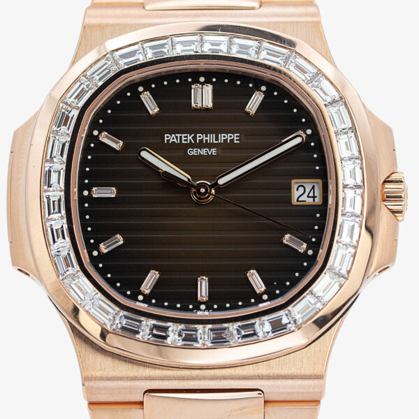Patek Philippe Nautilus Rose Gold Diamond Bezel 5723/1R-010