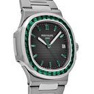Nautilus 40mm 5711/113P-001 Platinum Charcoal Gray Dial Emerald Bezel